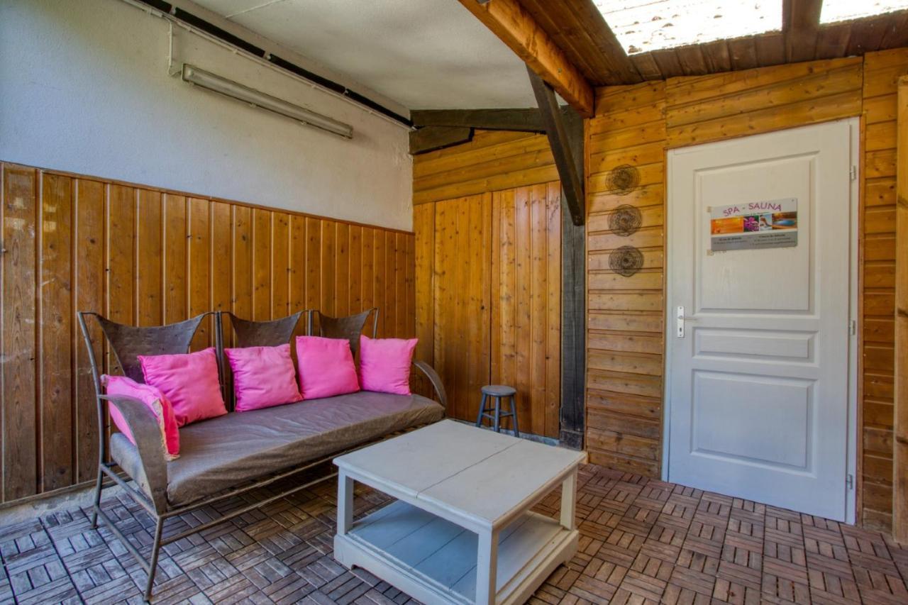 Le Moulin Du Bleufond Hotel Montignac-Lascaux Kültér fotó